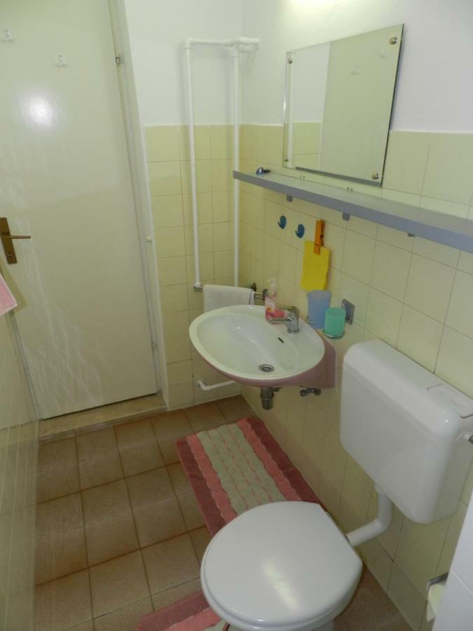 Levak Apartments - Apt. 2 Pjescana Uvala Ngoại thất bức ảnh