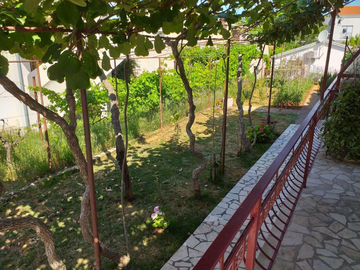 Levak Apartments - Apt. 2 Pjescana Uvala Ngoại thất bức ảnh